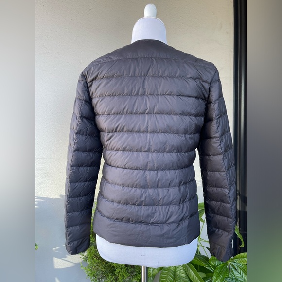 Uniqlo Lightweight Slim Down Puffer Jacket in Black, Small - Picture 7 of 14